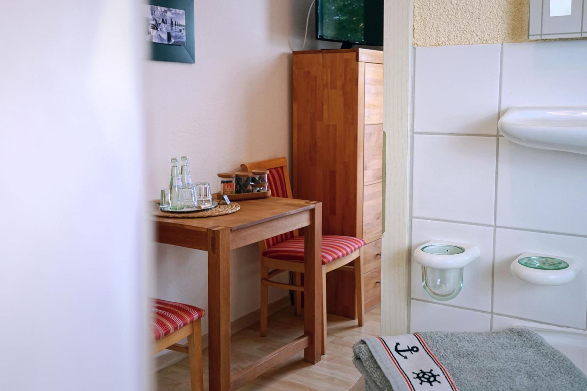Ferienzentrum Yachthafen Rechlin Bagian luar foto