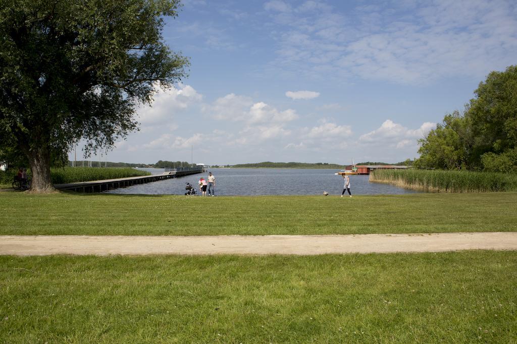 Ferienzentrum Yachthafen Rechlin Bagian luar foto